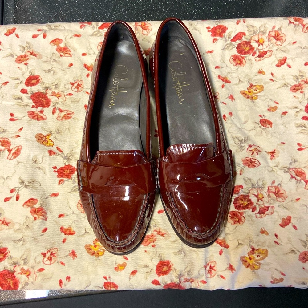 Cole Haan, Maroon, patent leather, size 7 (fits more like a 6.5)